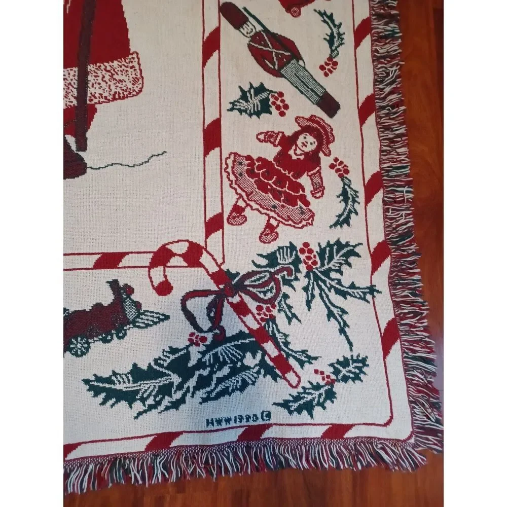 VINTAGE Christmas Holiday Reversibl Throw Blanket Woven Tapestry Santa Claus MCM